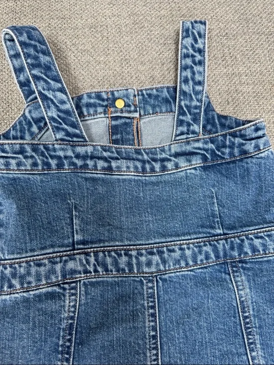 NWOT- Denim Button-Front Dress in Medium Blue - Picture 5 of 8